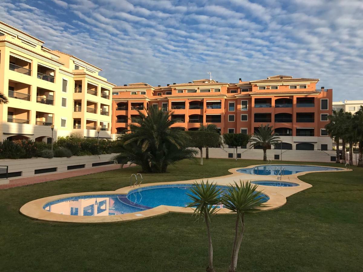 Jardines Y Mar Apartment *